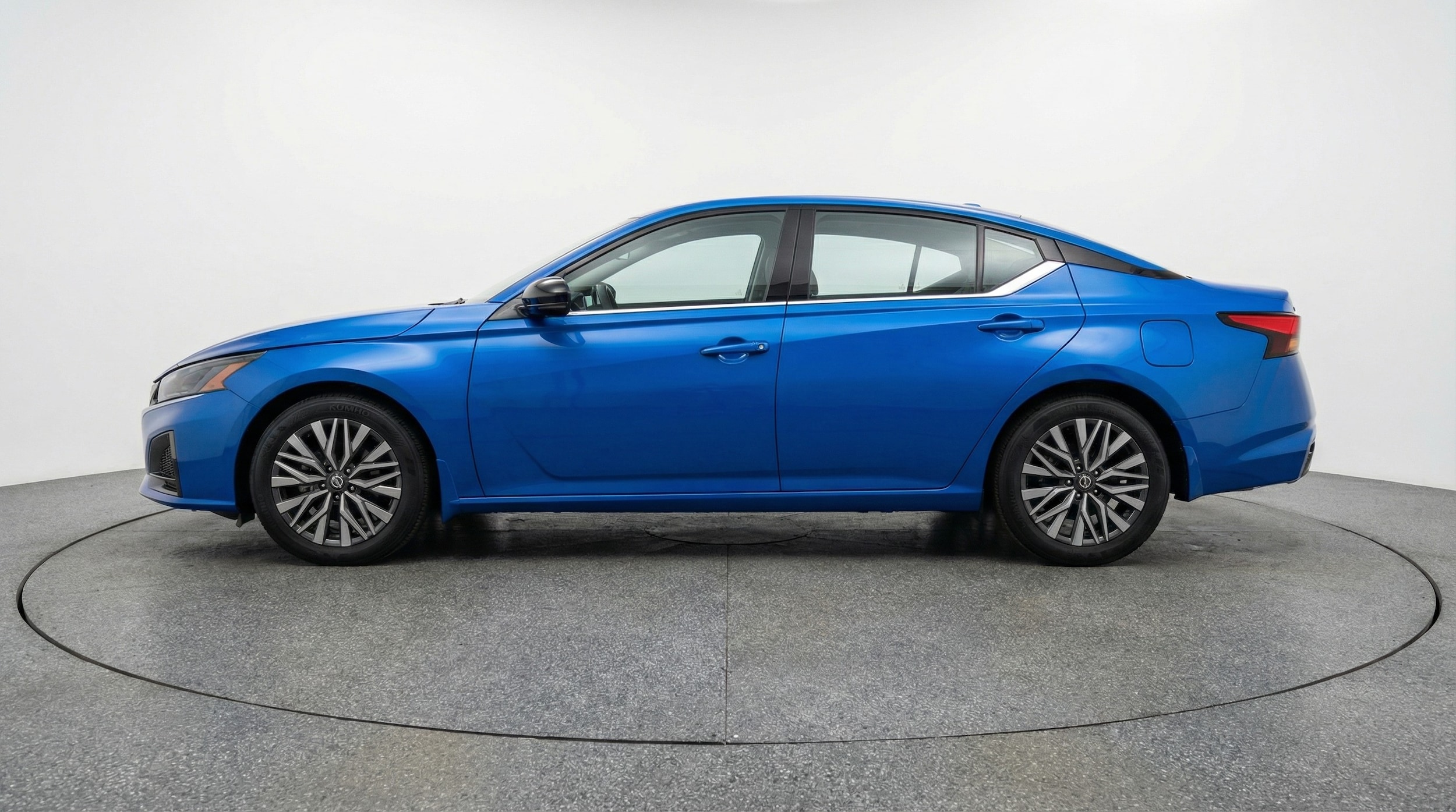 Thumbnail: 2025 Nissan Altima - 4