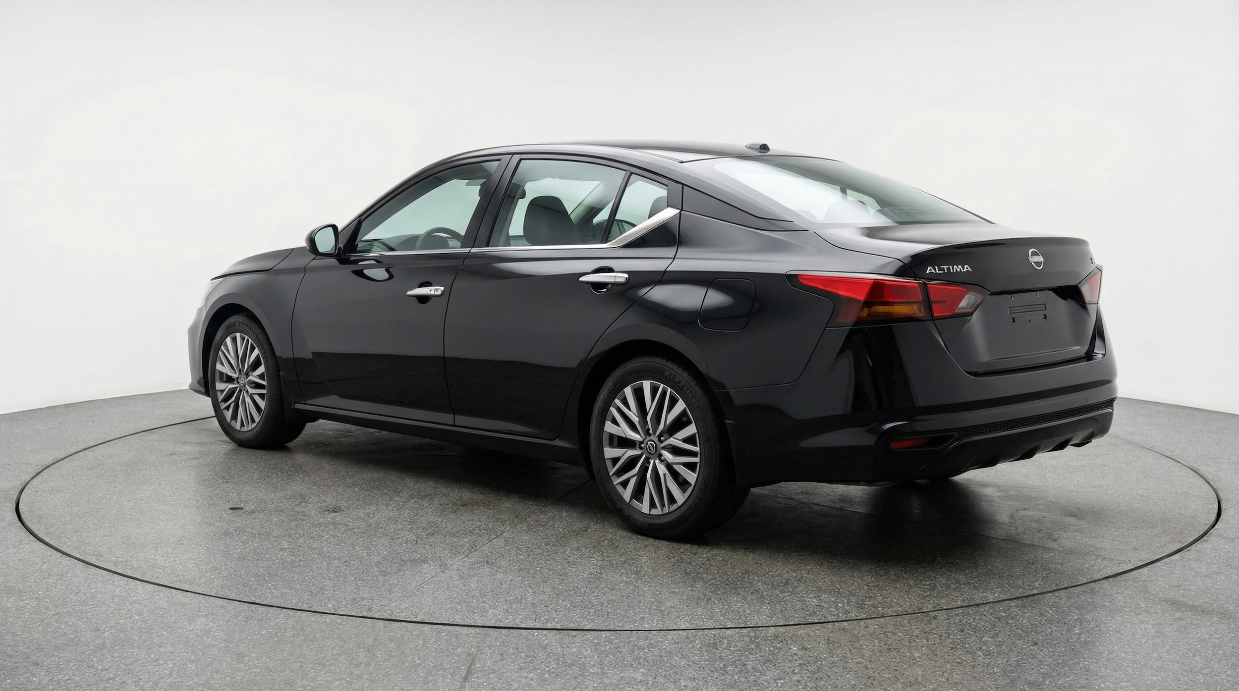 Thumbnail: 2025 Nissan Altima - 5