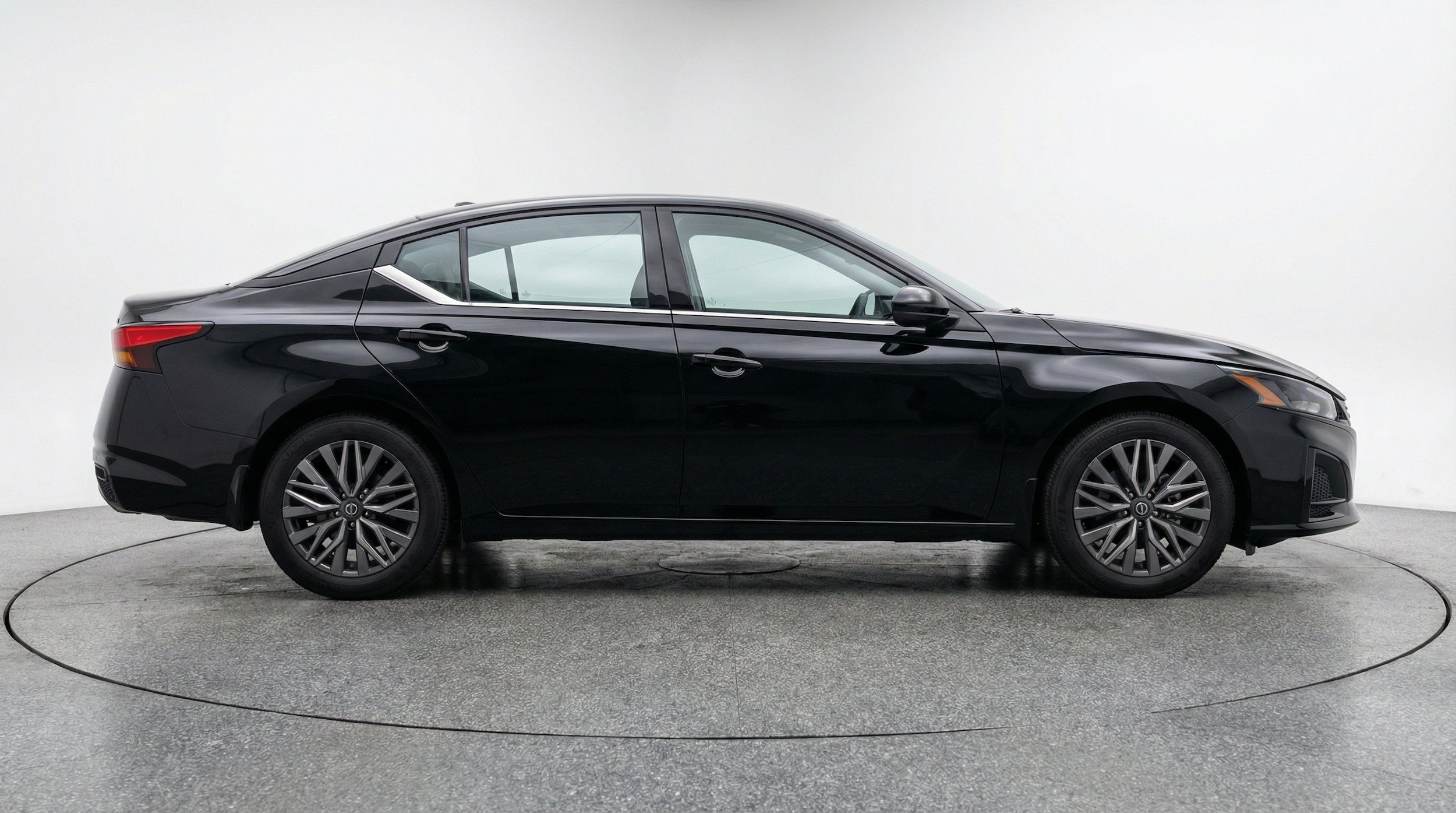 Thumbnail: 2025 Nissan Altima - 11