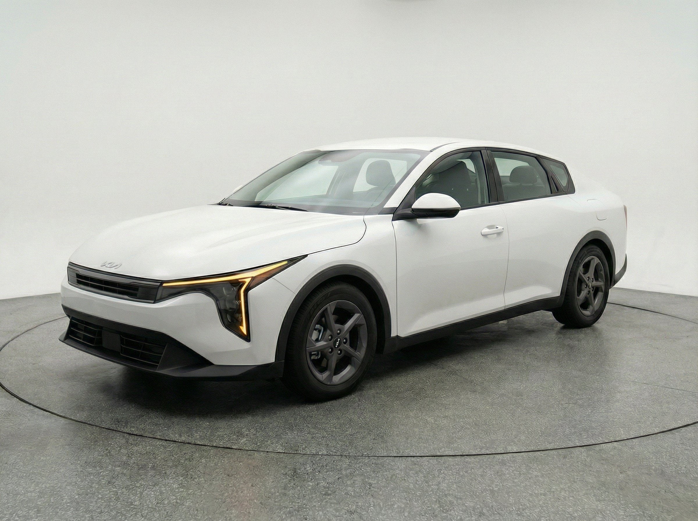 Thumbnail: 2025 Kia K4 - 3
