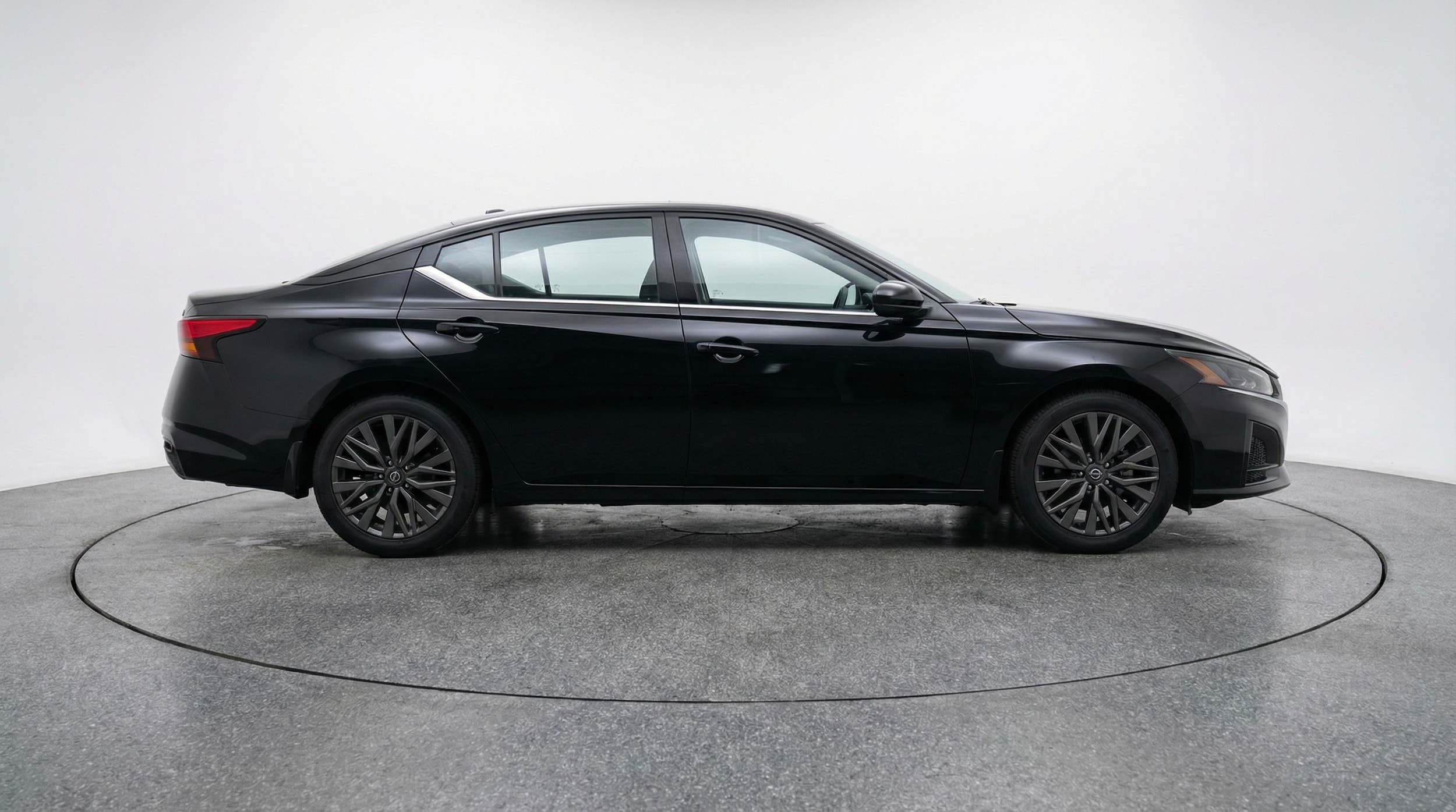 Thumbnail: 2025 Nissan Altima - 8