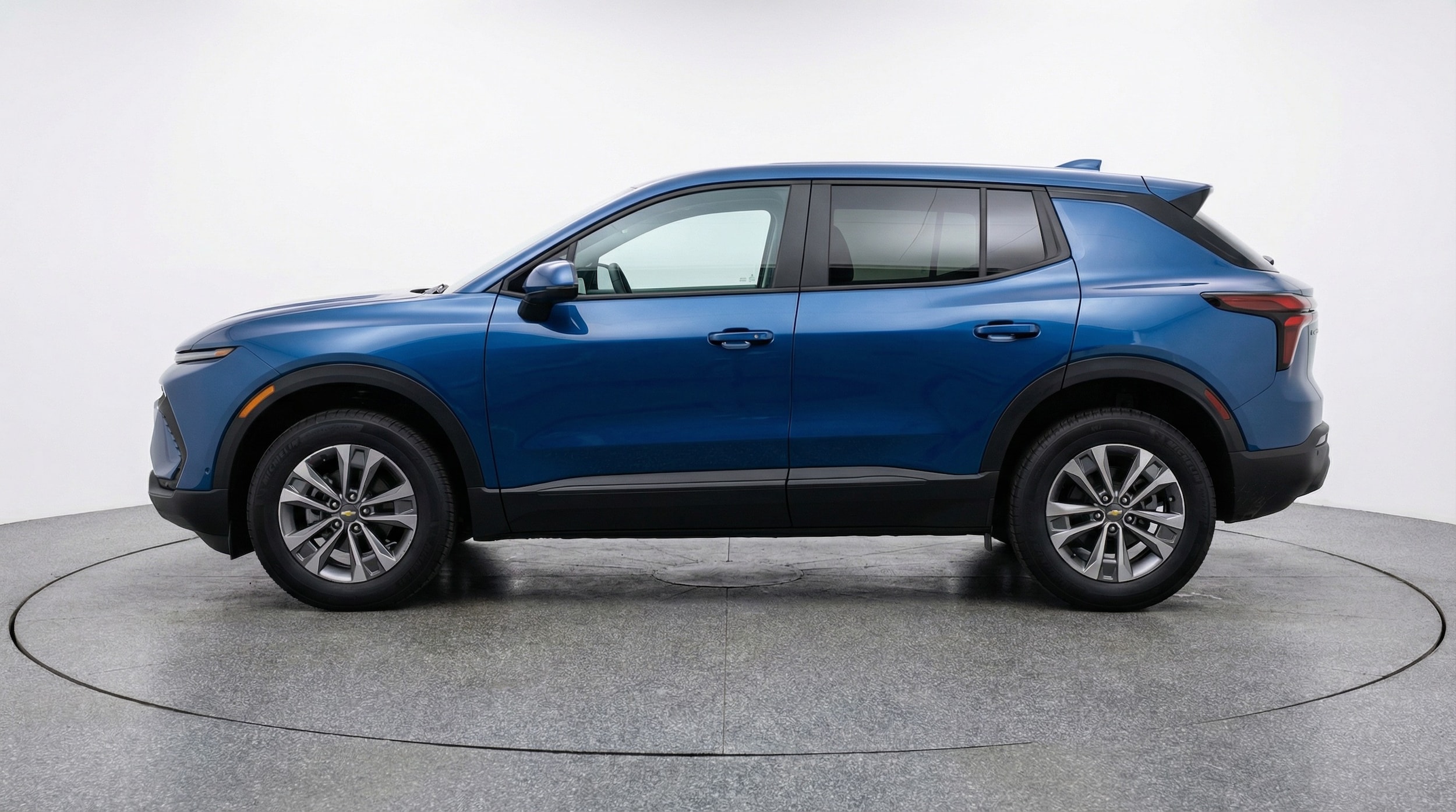 Thumbnail: 2025 Chevrolet Equinox - 4