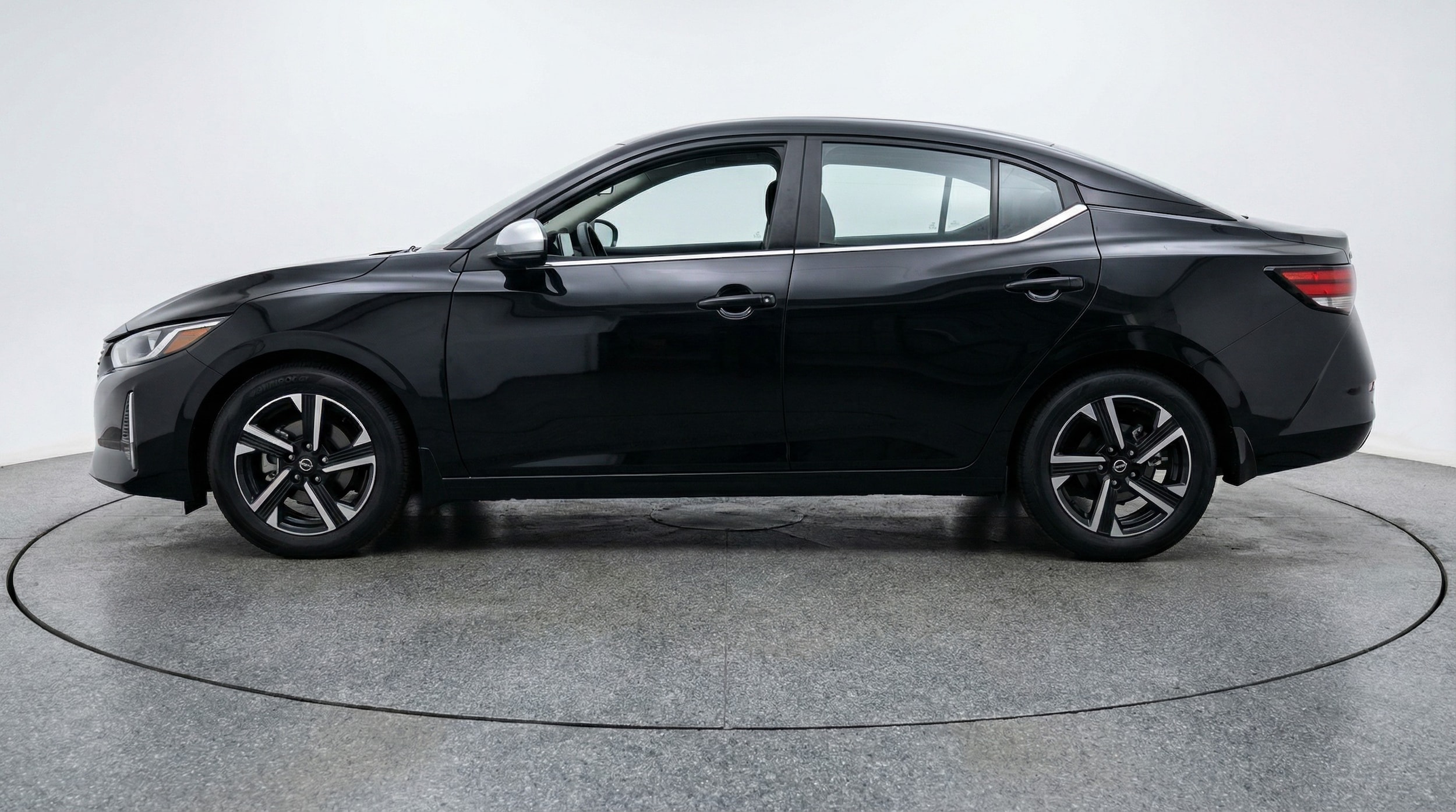 Thumbnail: 2025 Nissan Sentra - 4