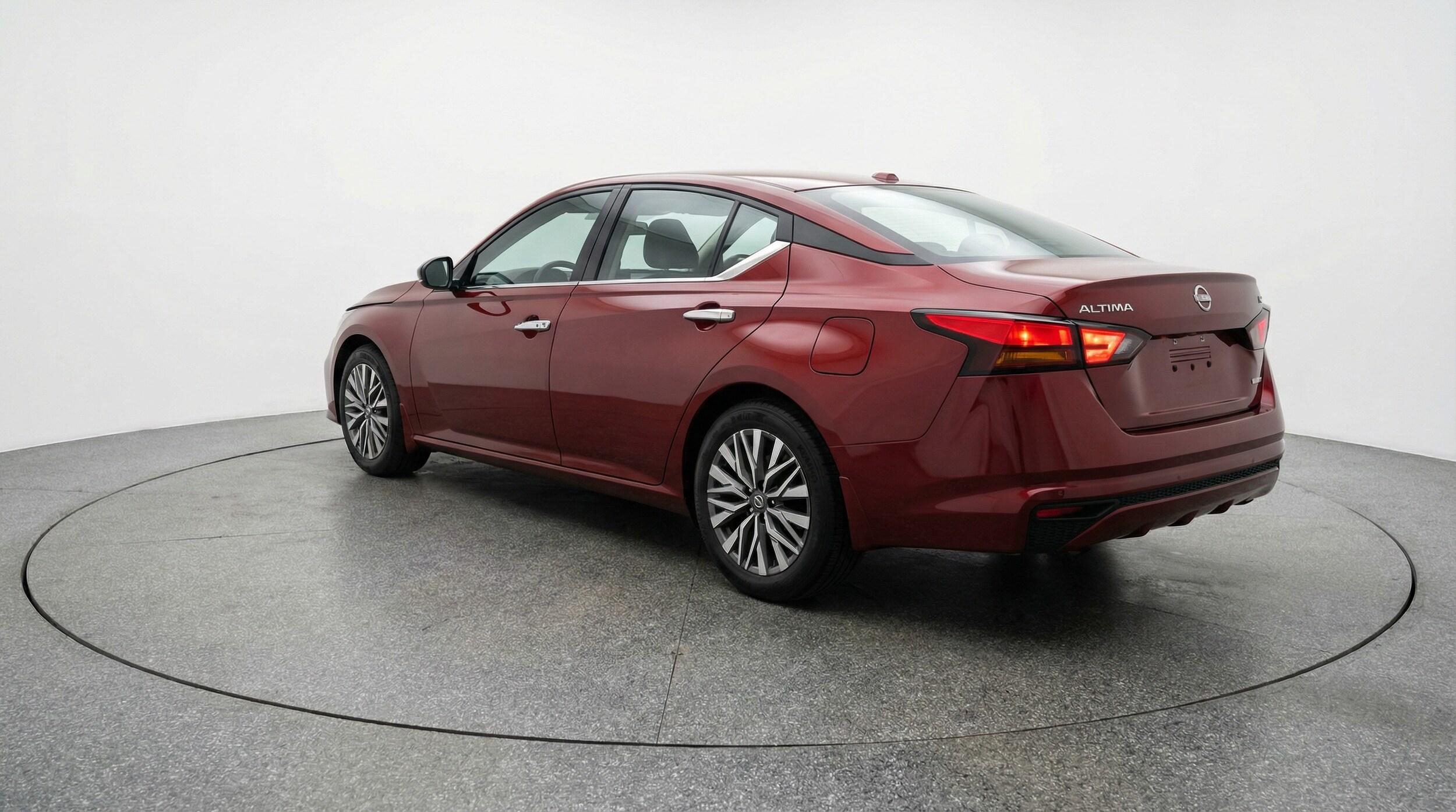 Thumbnail: 2025 Nissan Altima - 5