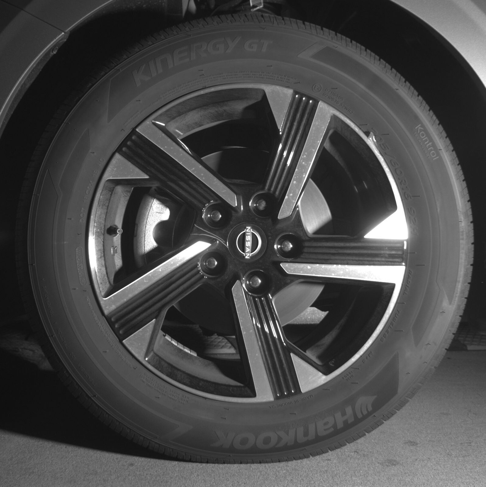 Thumbnail: 2025 Nissan Sentra - 9