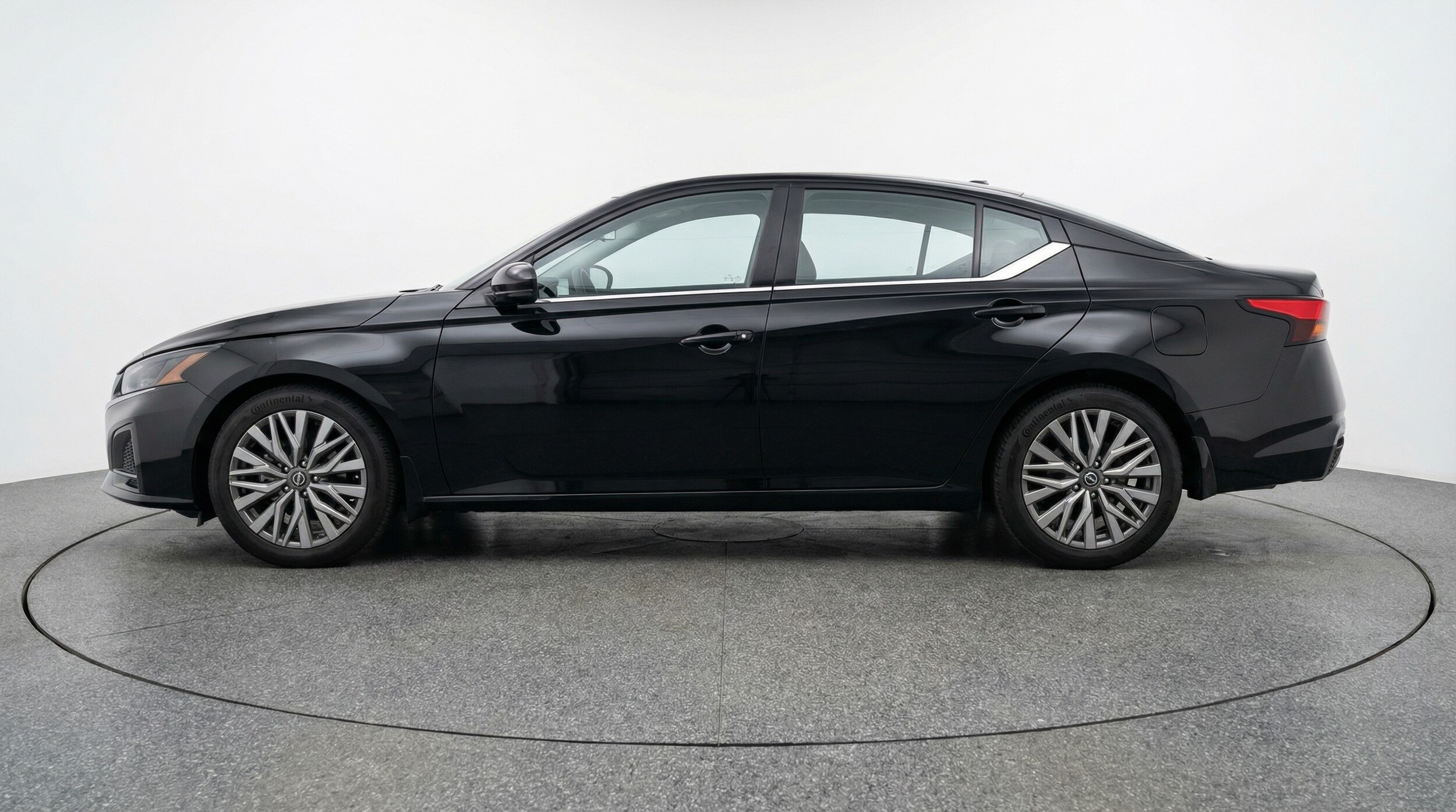 Thumbnail: 2025 Nissan Altima - 4