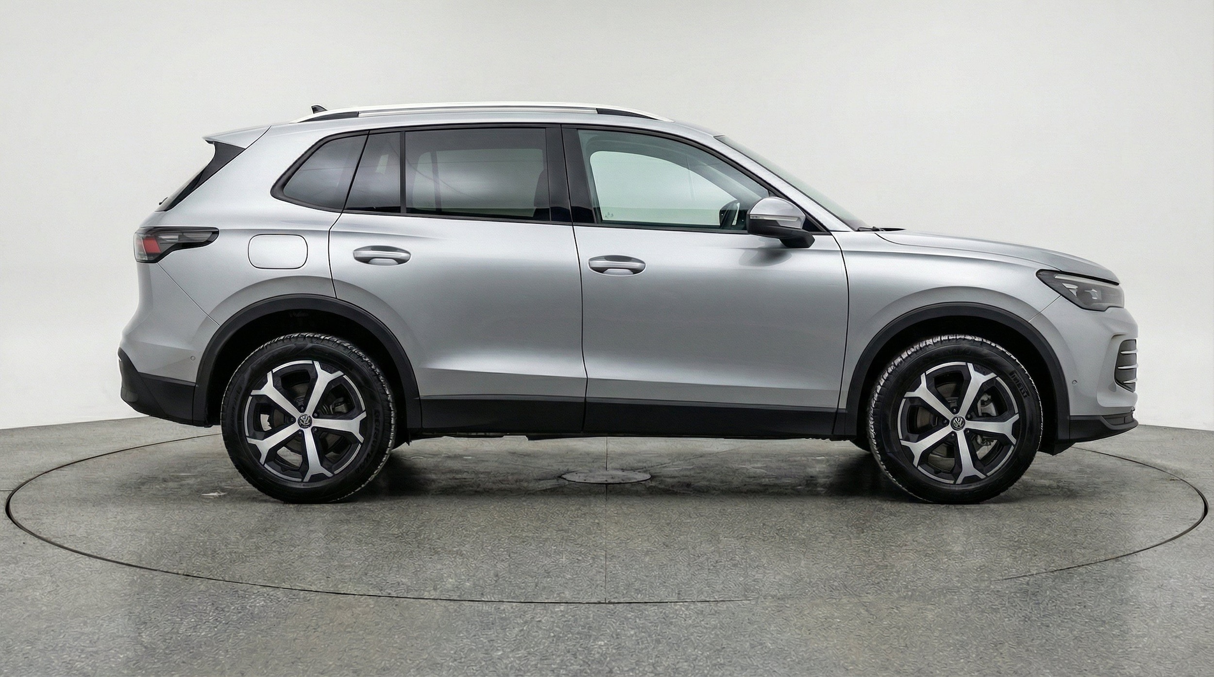 Thumbnail: 2026 Volkswagen Tiguan - 11