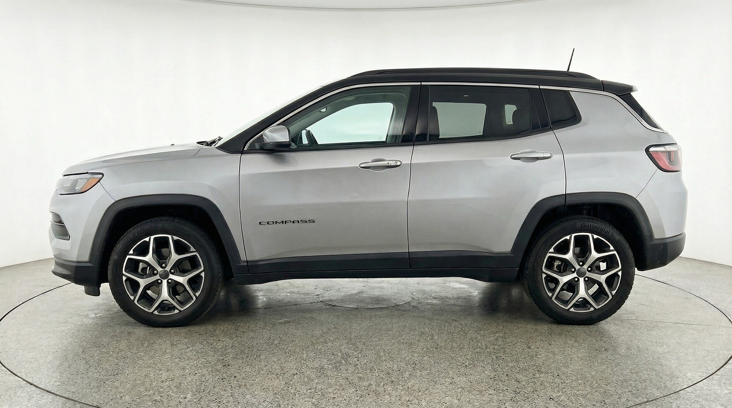 Thumbnail: 2025 Jeep Compass - 4