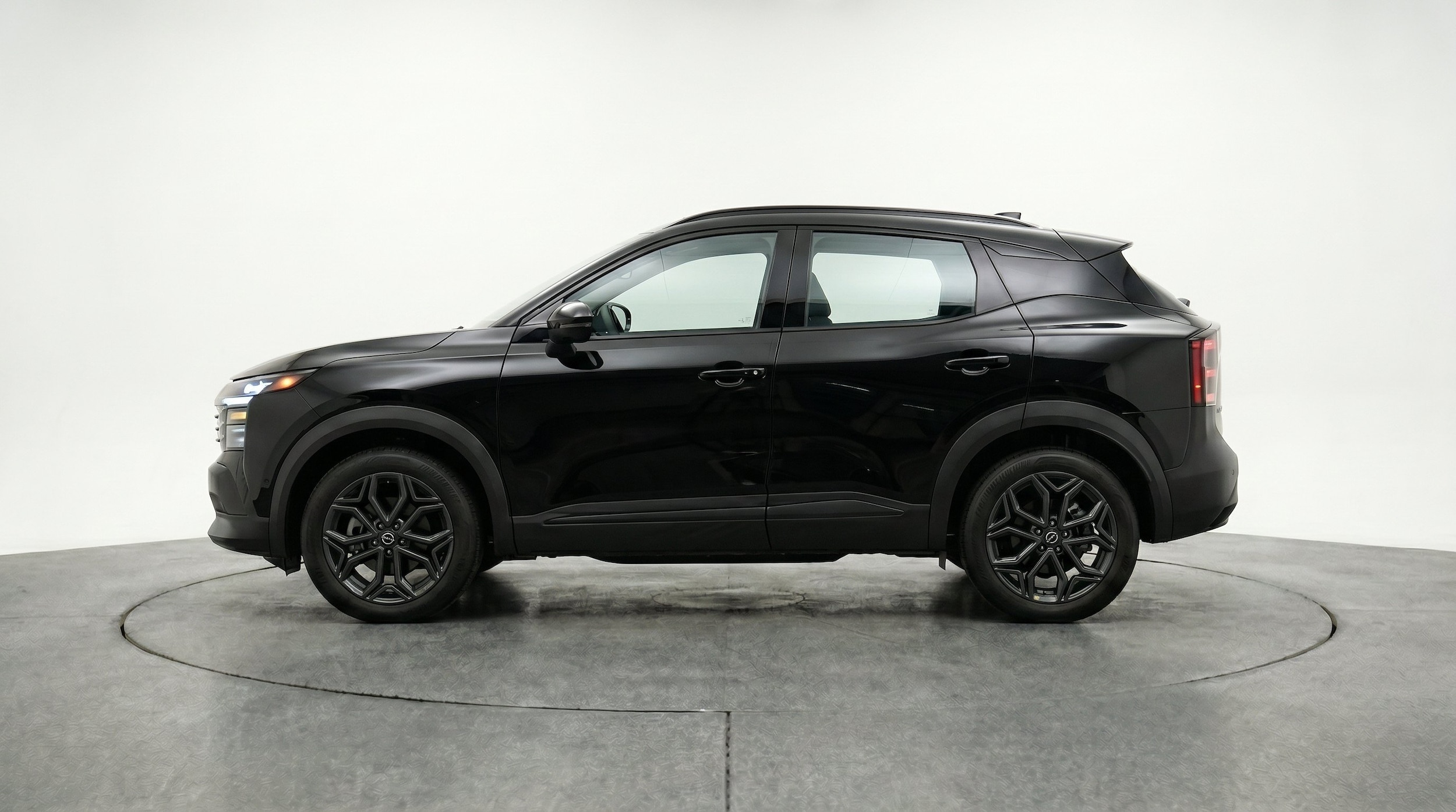 Thumbnail: 2026 Nissan Kicks - 5