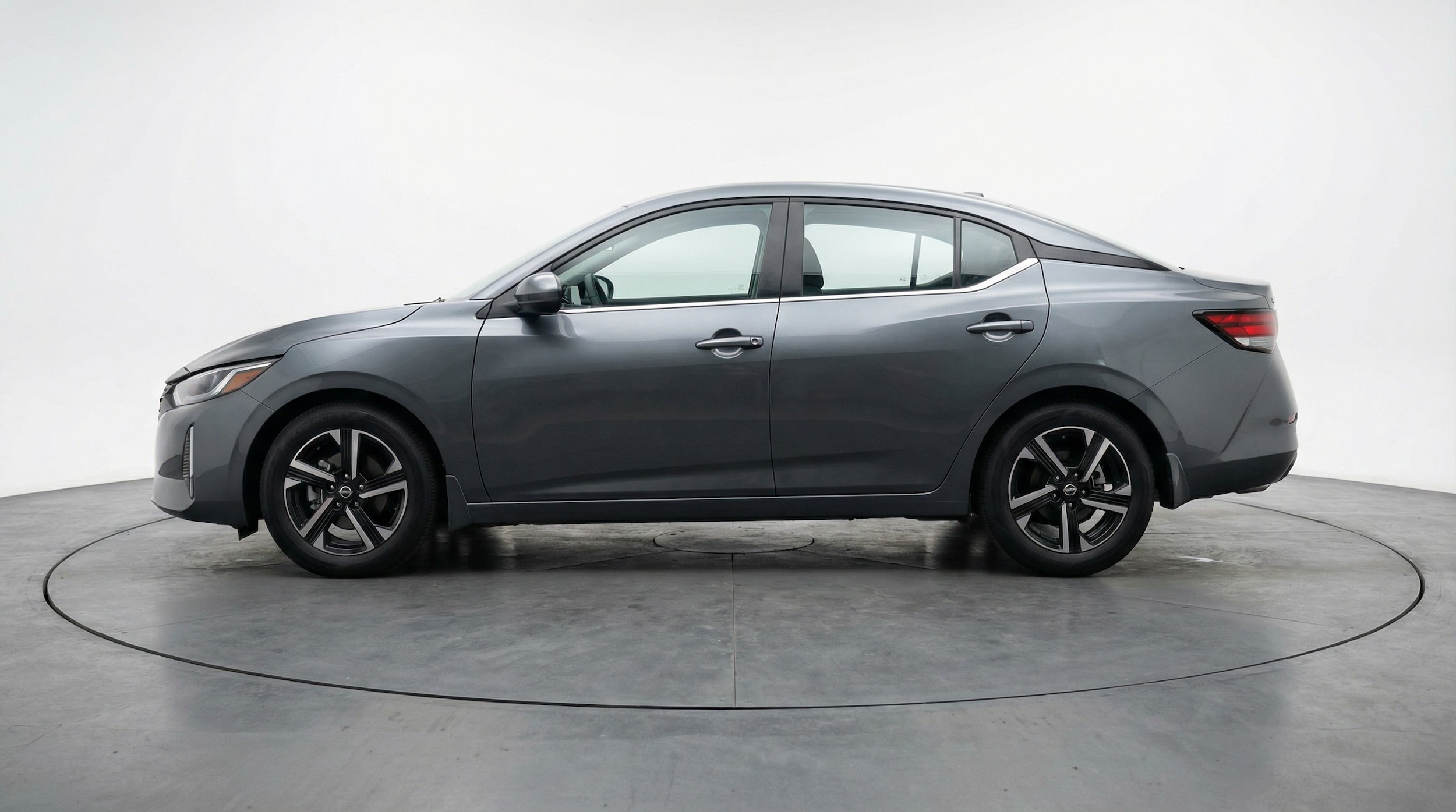 Thumbnail: 2025 Nissan Sentra - 4