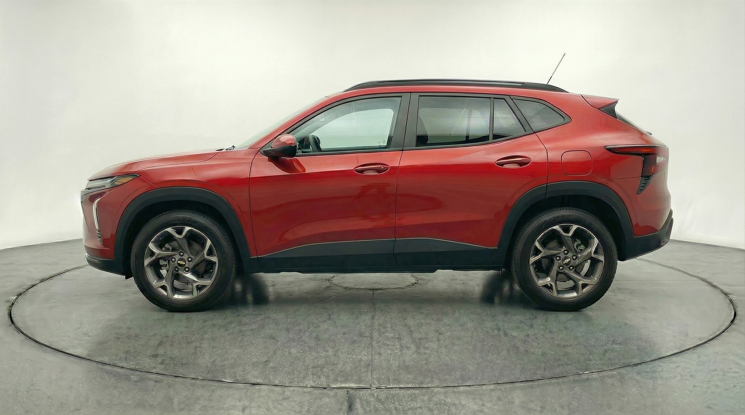 Thumbnail: 2025 Chevrolet Trax - 4