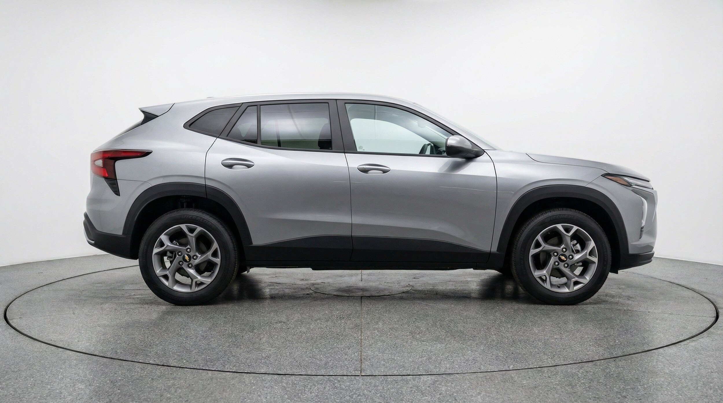 Thumbnail: 2025 Chevrolet Trax - 11