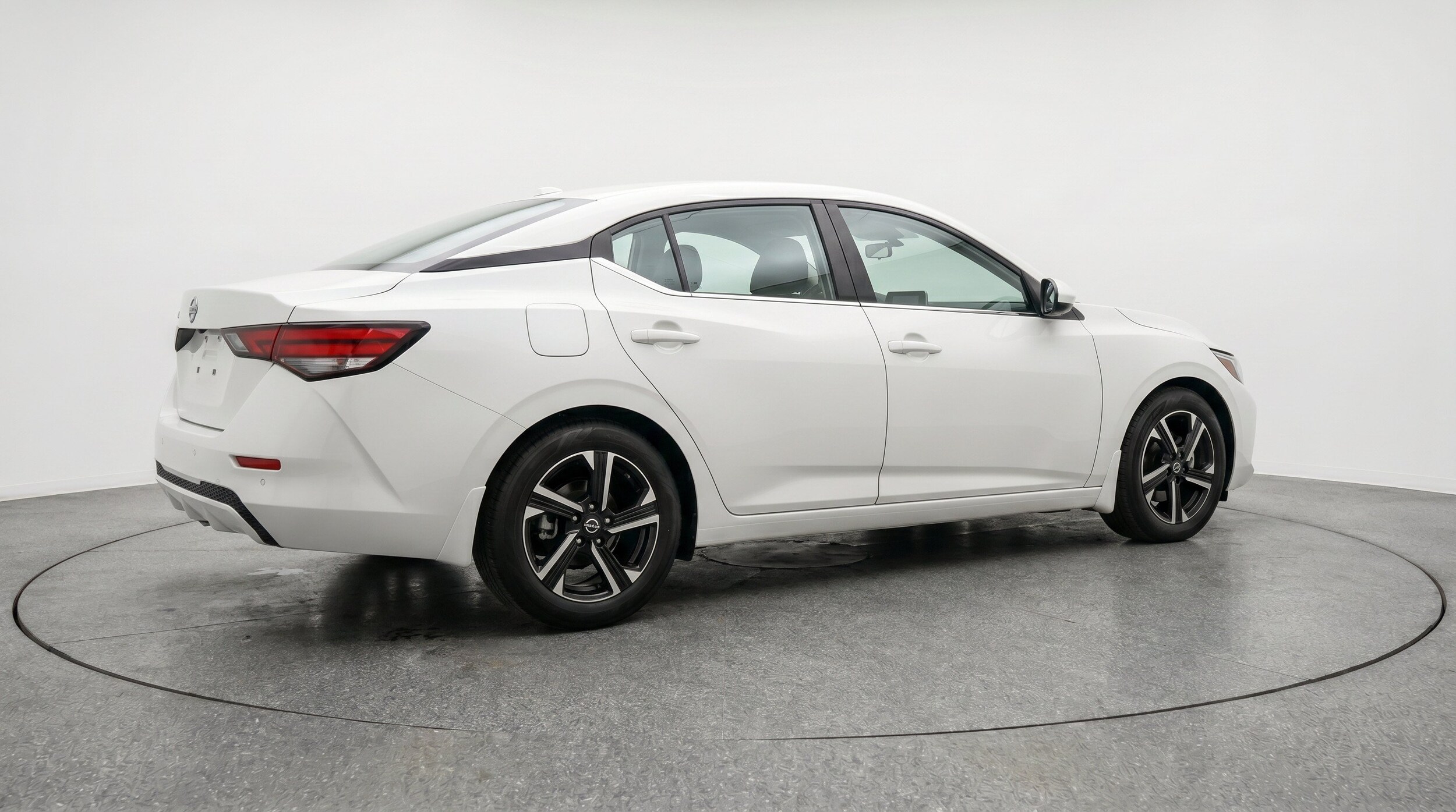 Thumbnail: 2025 Nissan Sentra - 9