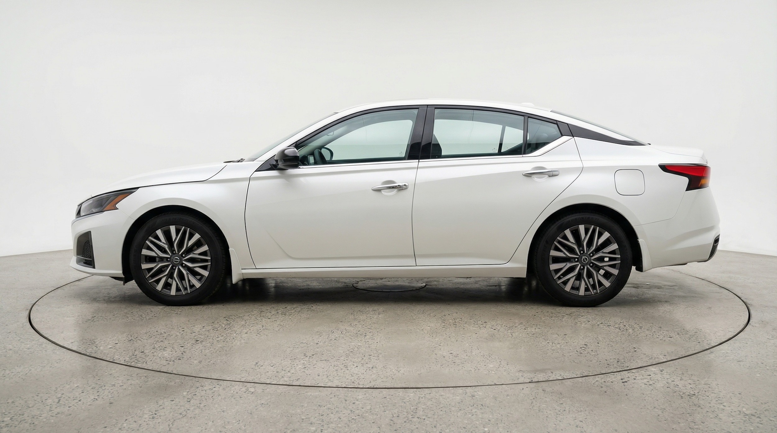 Thumbnail: 2025 Nissan Altima - 4