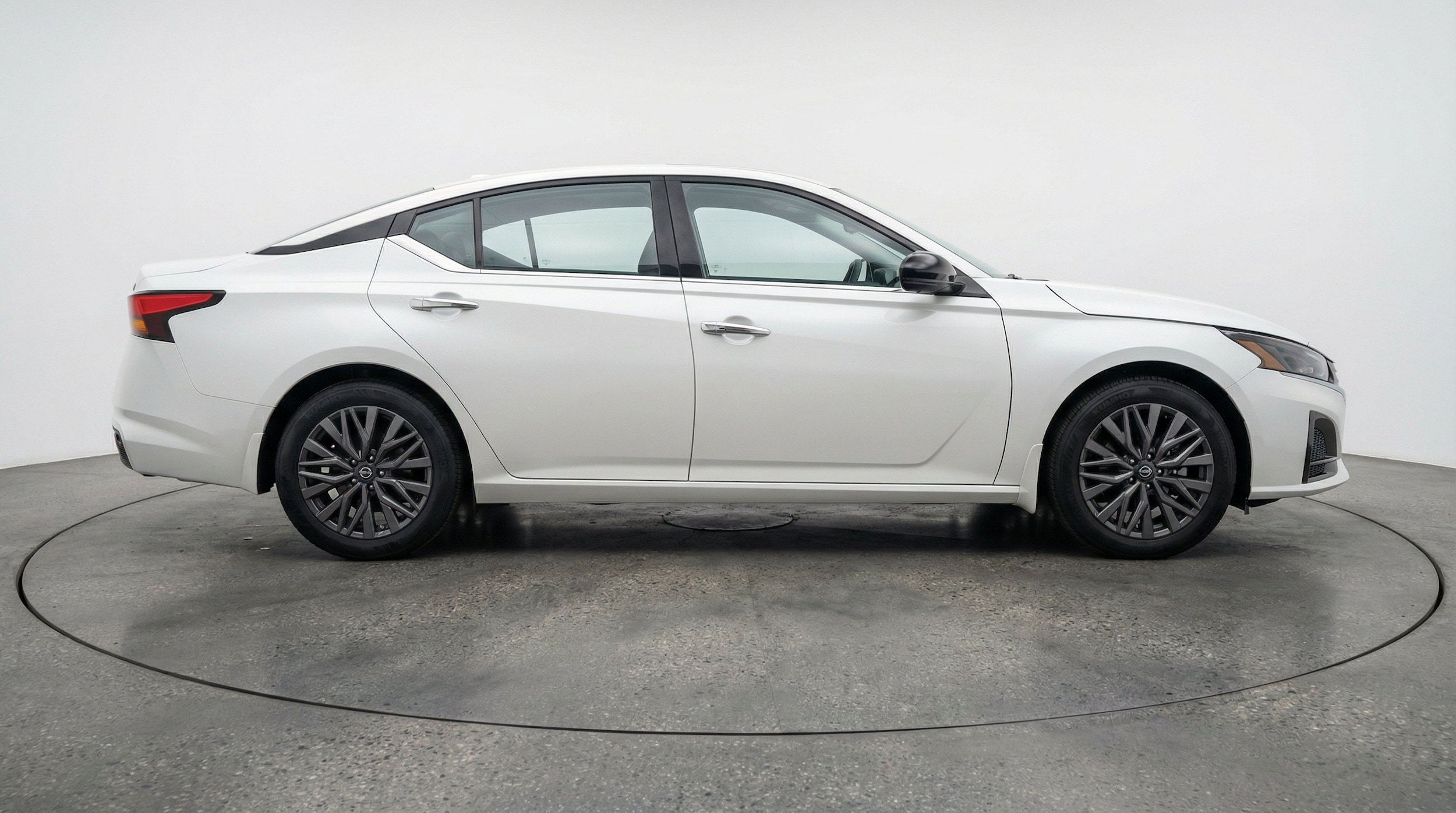 Thumbnail: 2025 Nissan Altima - 11
