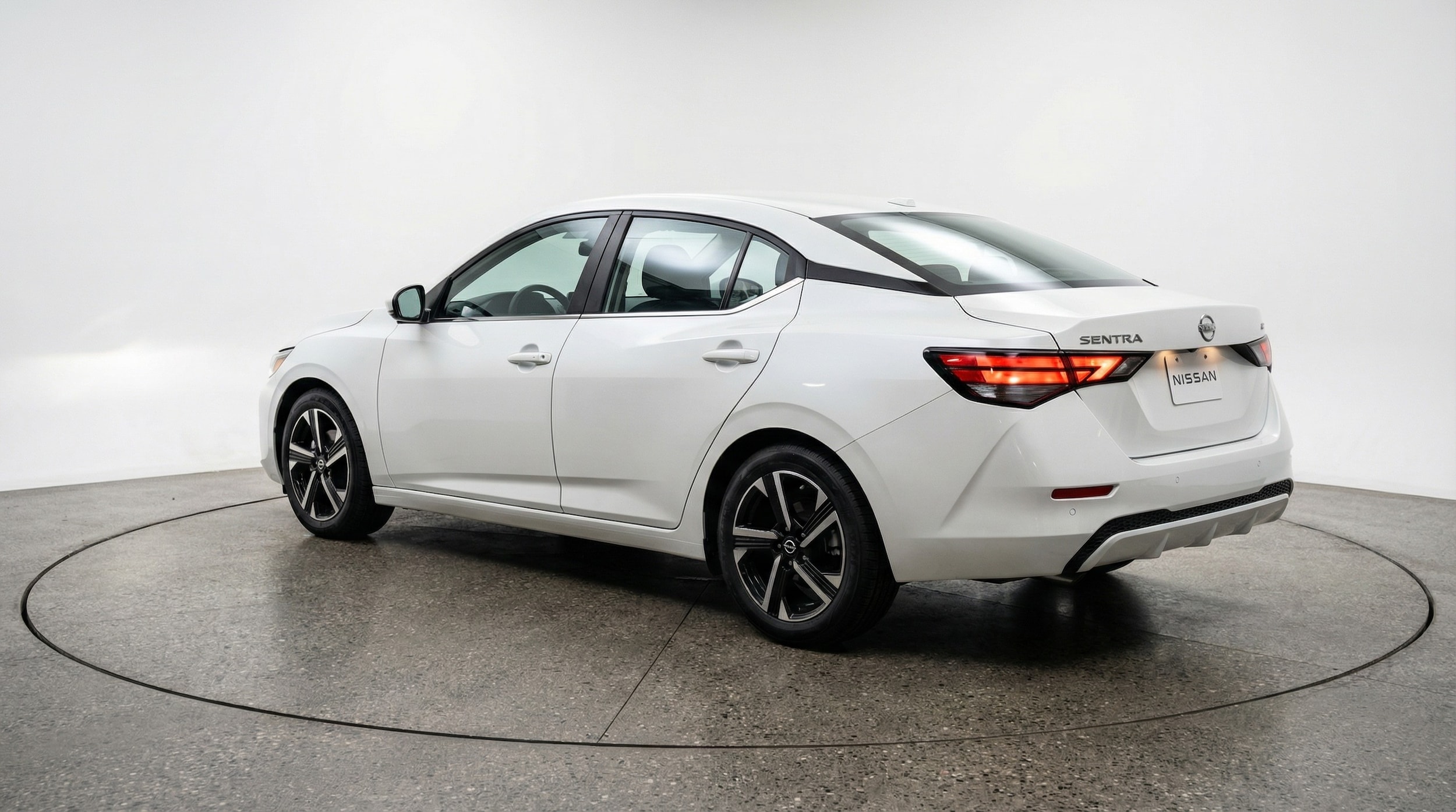 Thumbnail: 2025 Nissan Sentra - 5