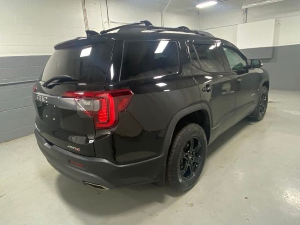 Used 2023 GMC Acadia AT4 SUV