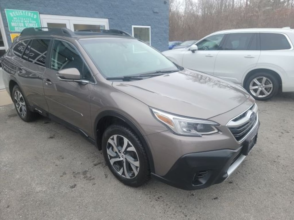 Used 2022 Subaru Outback Limited SUV