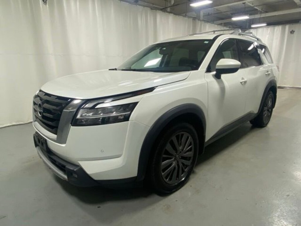 Used 2022 Nissan Pathfinder SL SUV
