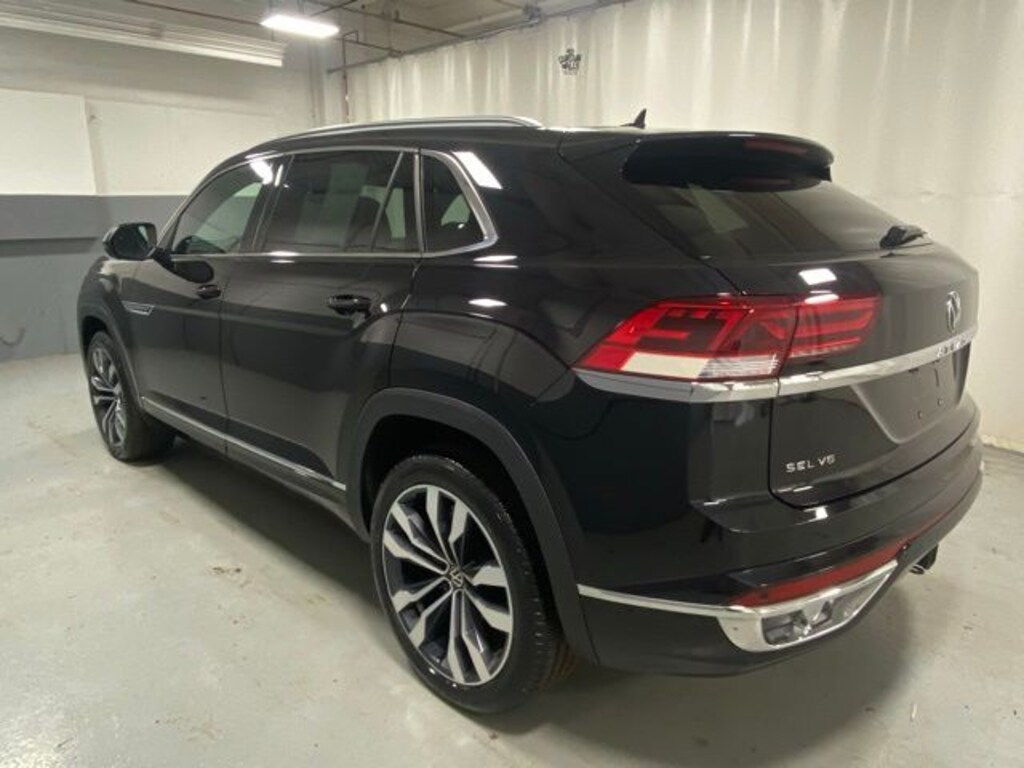 Used 2022 Volkswagen Atlas Cross Sport 3.6L V6 SEL Premium R-Line SUV