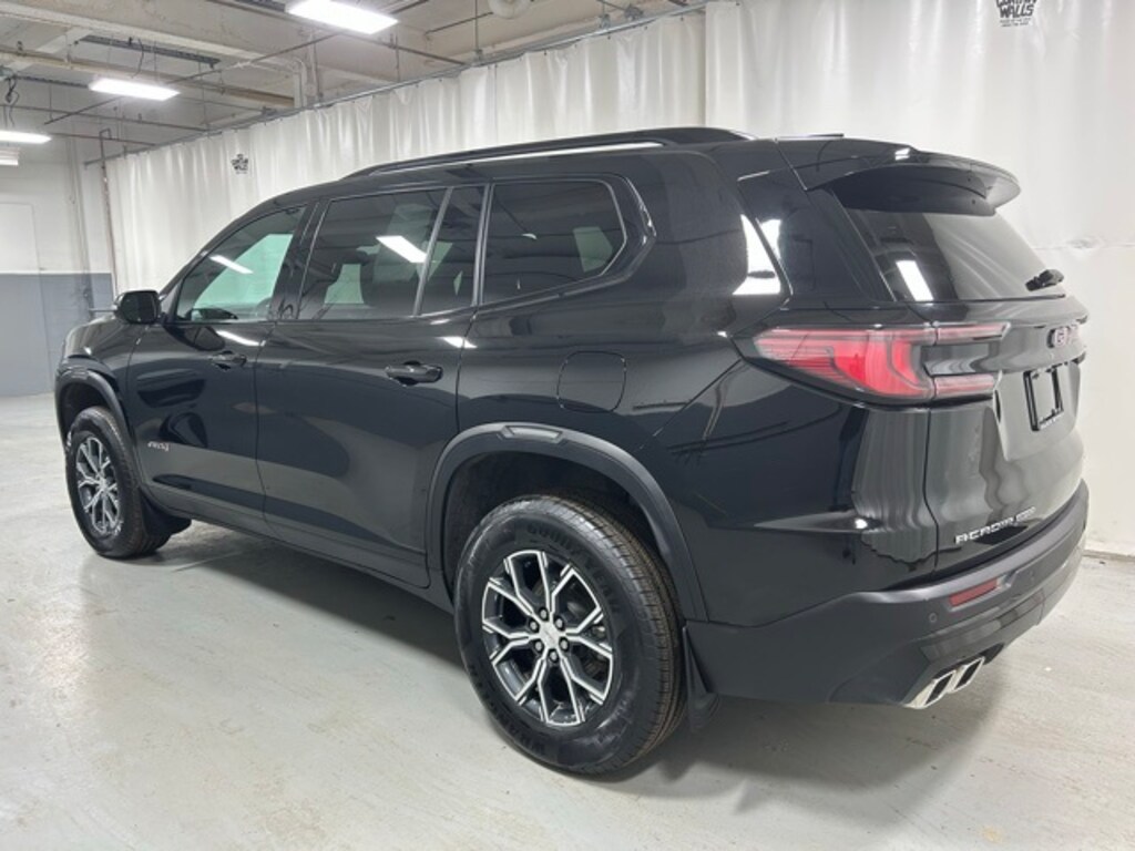 Used 2024 GMC Acadia AT4 SUV