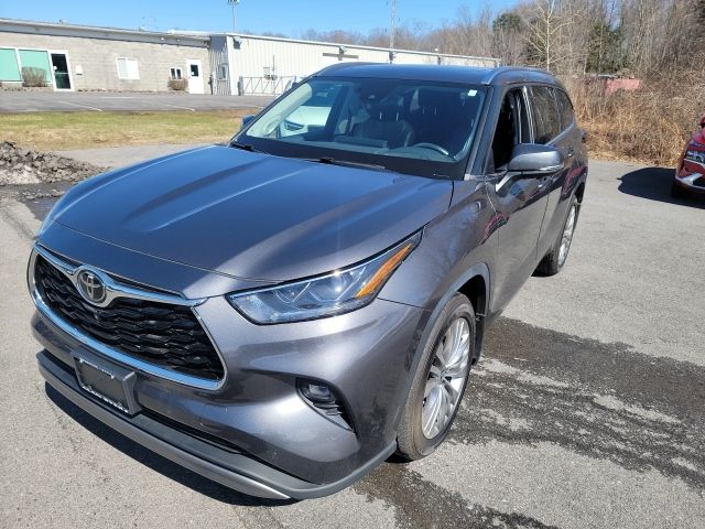 2023 Toyota Highlander Platinum