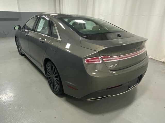 2017 Lincoln MKZ Reserve photo 2