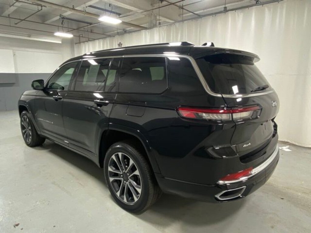 Used 2023 Jeep Grand Cherokee L Overland SUV