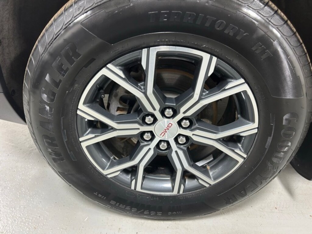 Used 2024 GMC Acadia AT4 SUV