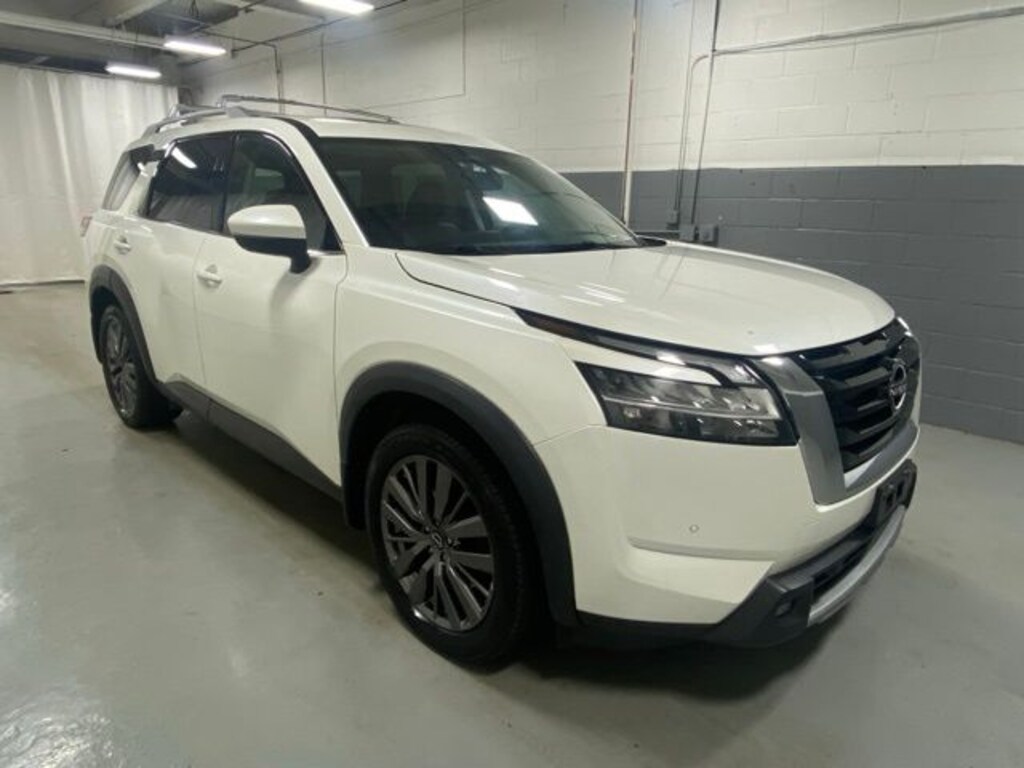Used 2022 Nissan Pathfinder SL SUV
