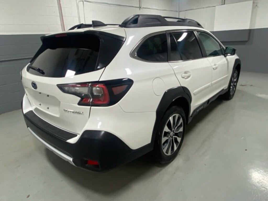Used 2024 Subaru Outback Limited SUV