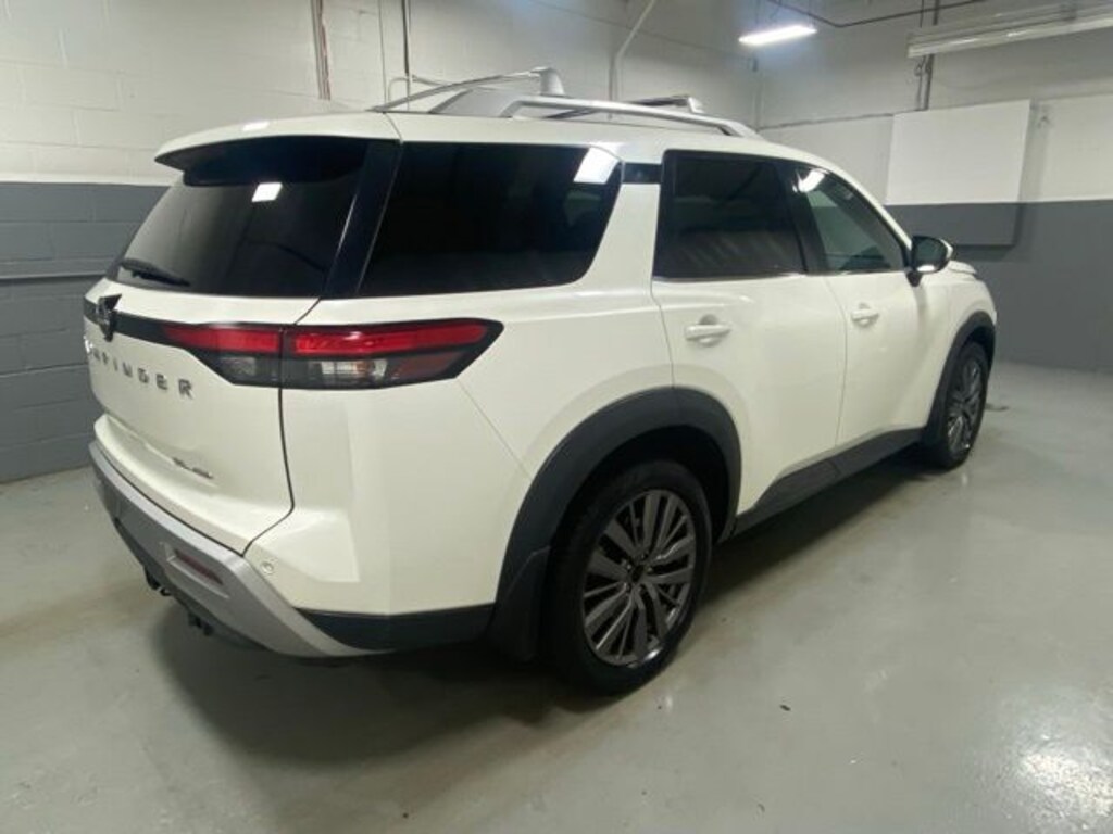 Used 2022 Nissan Pathfinder SL SUV
