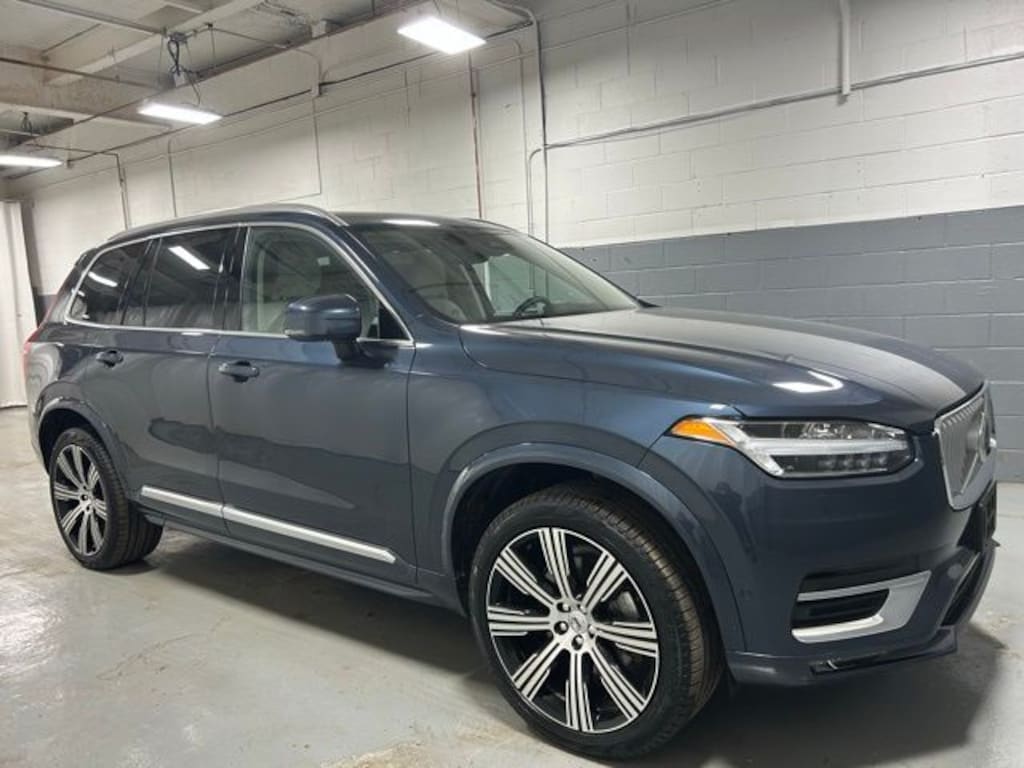 Used 2025 Volvo XC90 B5 Ultra SUV