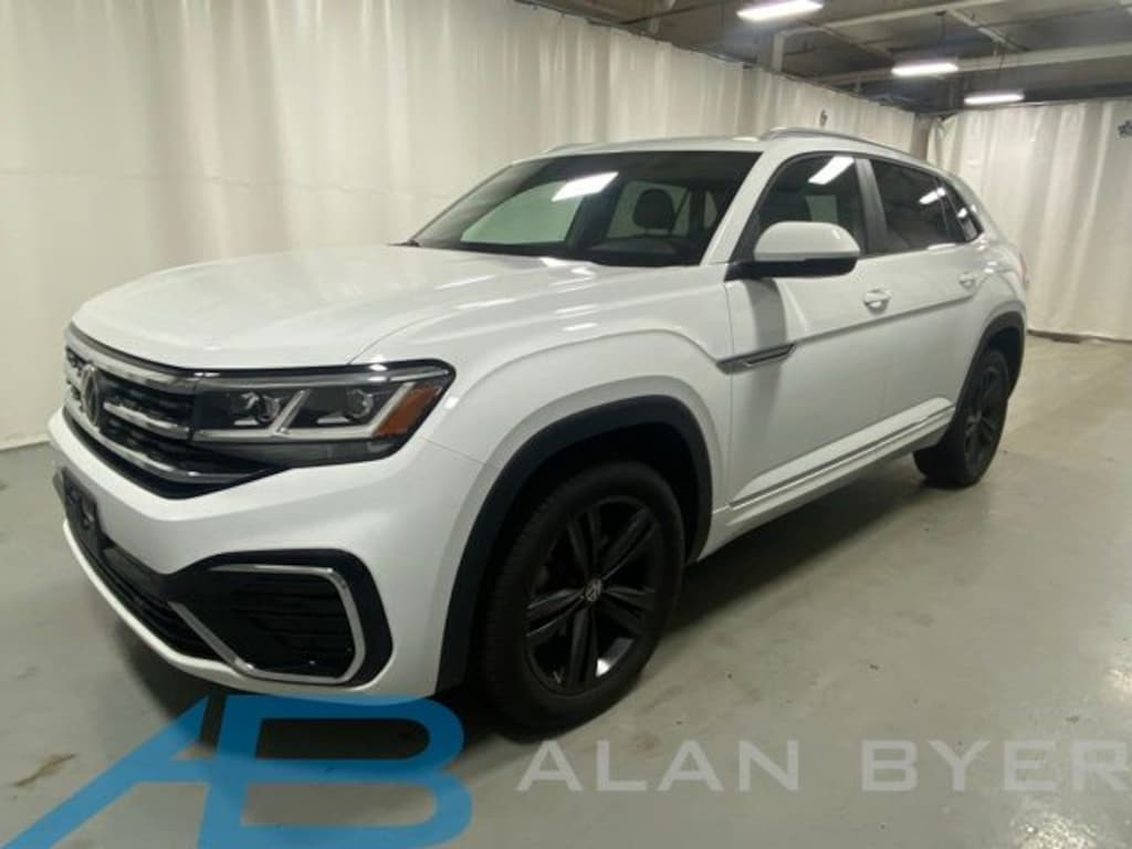 Used 2021 Volkswagen Atlas Cross Sport 3.6L V6 SE w/Technology R-Line SUV