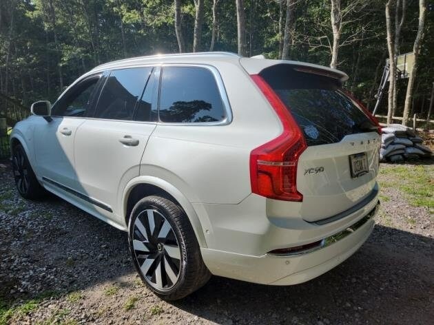 2023 Volvo XC90 Ultimate photo 2