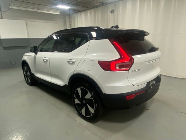 Used 2024 Volvo XC40 Core with VIN YV4ER3XKXR2238490 for sale in Syracuse, NY