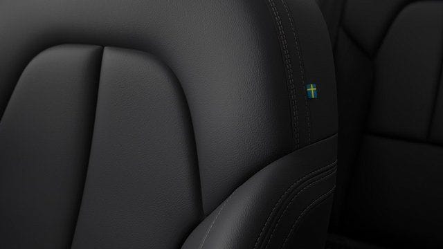 2026 Volvo XC40 Plus - Photo 10