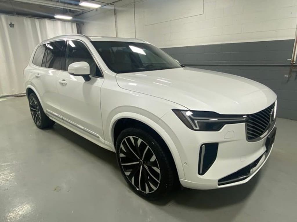 Used 2025 Volvo XC90 B6 Plus 7-Seater SUV