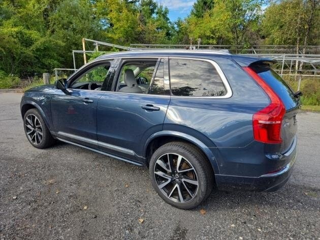 2024 Volvo XC90 Ultimate photo 3