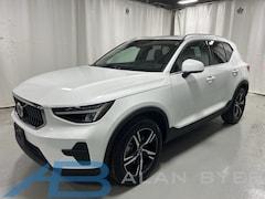 used 2025 Volvo XC40 B5 Core SUV for sale in syracuse
