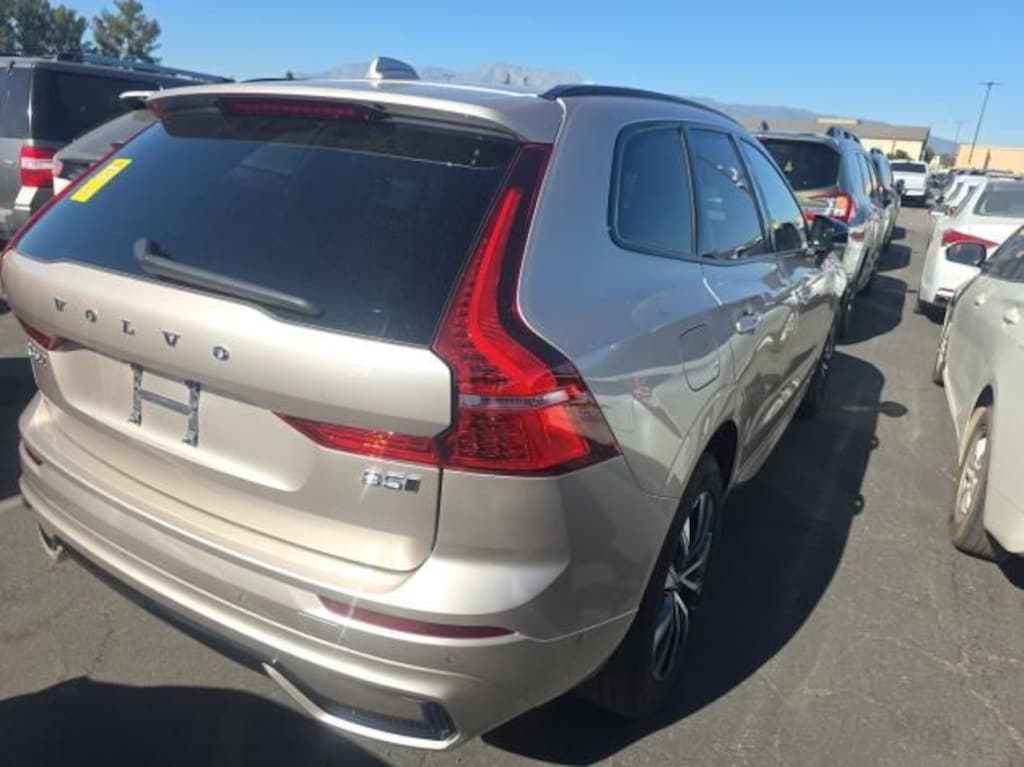 Used 2025 Volvo XC60 B5 Plus SUV