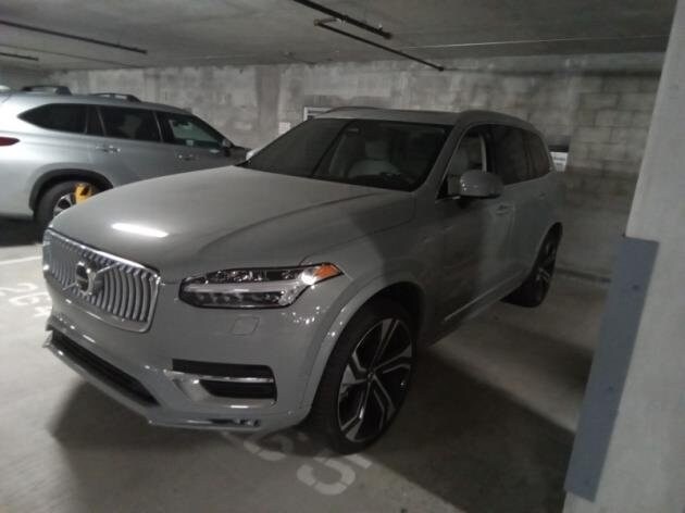 2024 Volvo XC90 Ultimate photo 2