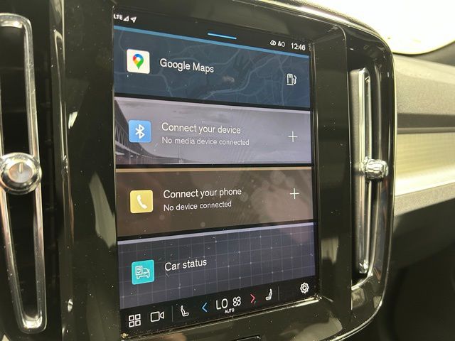 2025 Volvo XC40 Core - Photo 18