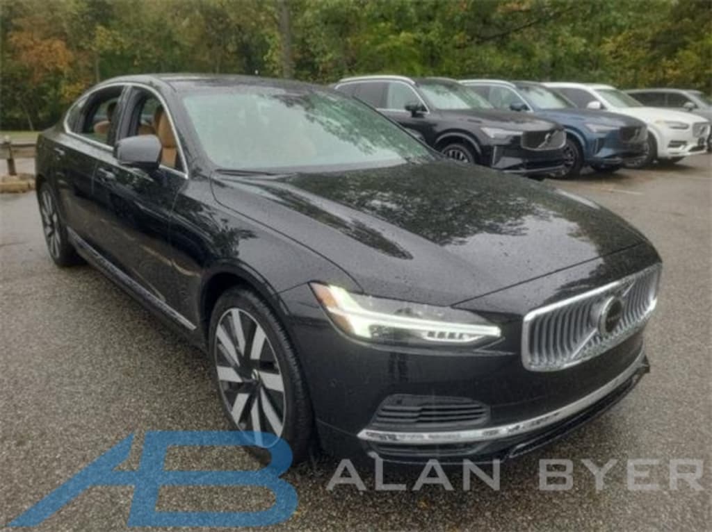 Certified 2025 Volvo S90 Plug-In Hybrid T8 Ultra Sedan