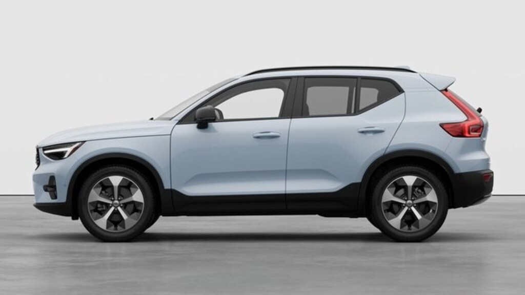 New 2026 Volvo XC40 B5 Plus SUV
