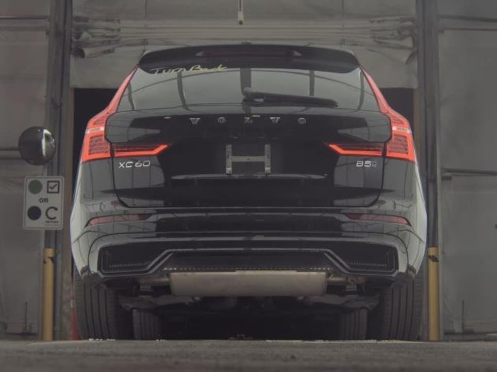 Used 2025 Volvo XC60 B5 Core SUV