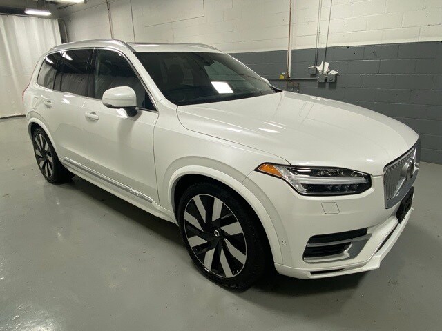 2023 Volvo XC90 Recharge Ultimate photo 3