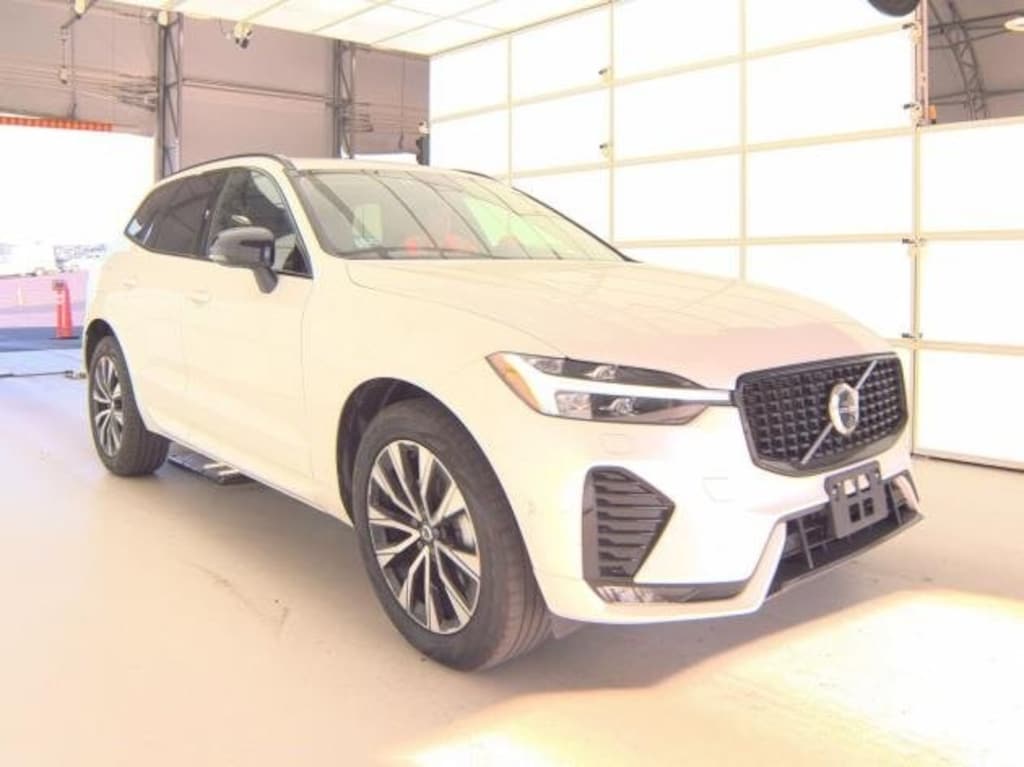 Used 2025 Volvo XC60 B5 Plus SUV