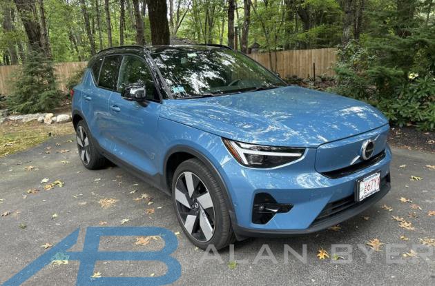  Volvo XC40 Recharge Pure Electric