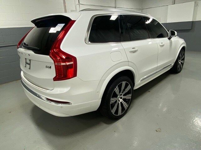 2024 Volvo XC90 Plus photo 2